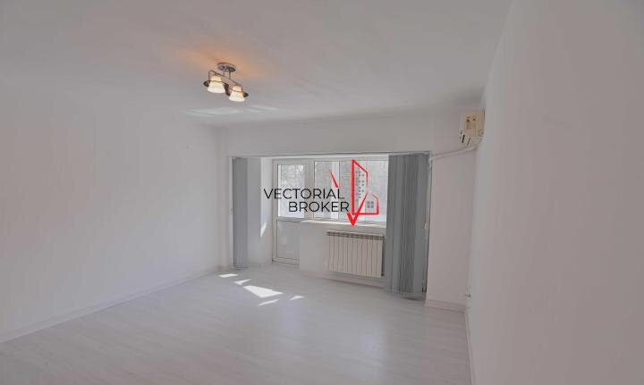 Piata Alba Iulia, Stradal, 2 Camere et1