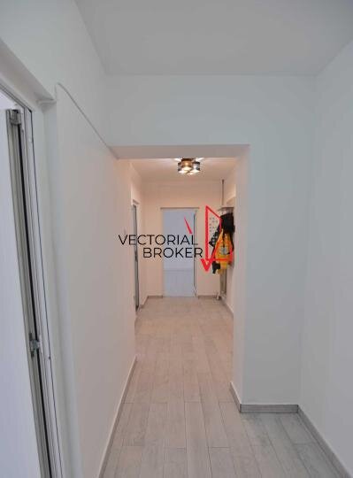 Piata Alba Iulia, Stradal, 2 Camere et1